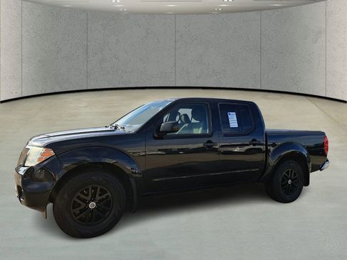 Used 2019 Nissan Frontier SV image 9