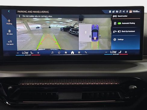 Used 2025 BMW 230i Coupe w/ Convenience Package RWD image 24