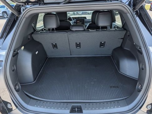 New 2027 GMC Terrain Elevation w/ Elevation Premium Package FWD image 28