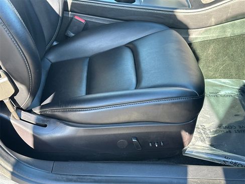 Used 2022 Tesla Model 3 image 8