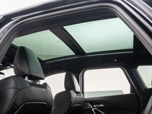 New 2025 BMW X1 xDrive28i w/ Technology Package image 18