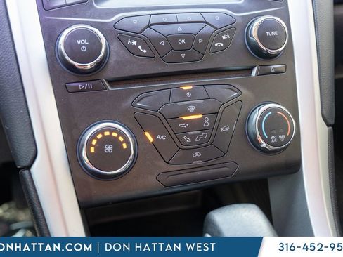 Used 2016 Ford Fusion SE FWD image 10