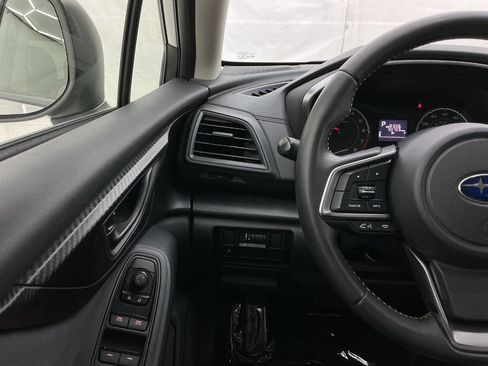 Used 2018 Subaru Crosstrek 2.0i Premium AWD/4WD image 32