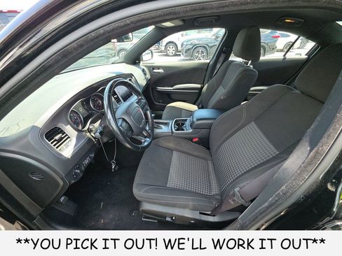 Used 2023 Dodge Charger SXT RWD image 3