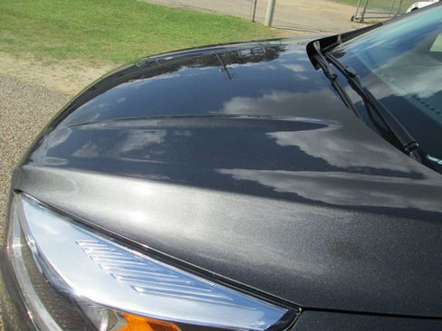 Used 2017 Ford Escape SE image 41