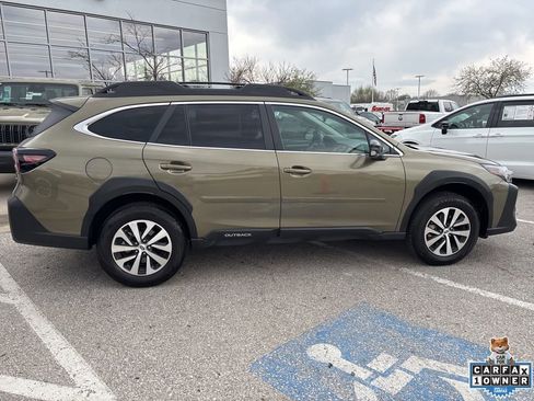 Used 2024 Subaru Outback Premium AWD/4WD image 31
