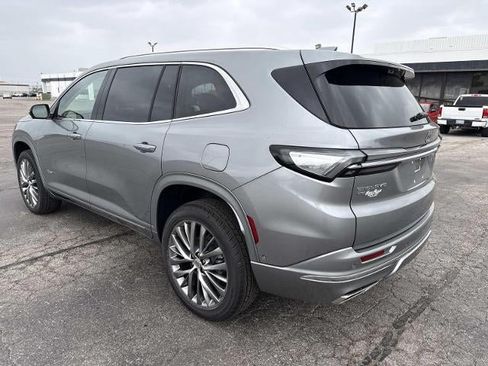 New 2026 Buick Enclave Avenir w/ Super Cruise Package AWD/4WD image 9
