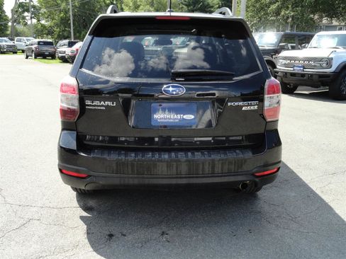 Used 2014 Subaru Forester 2.5i Touring AWD/4WD image 6