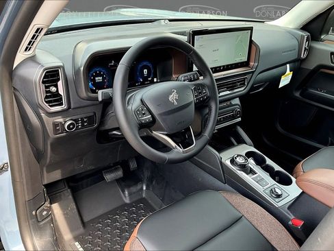 New 2025 Ford Bronco Sport Outer Banks w/ Sasquatch Outer Banks Package image 8