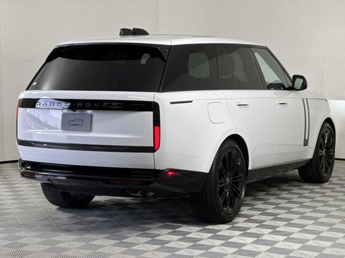 New 2025 Land Rover Range Rover SE image 5