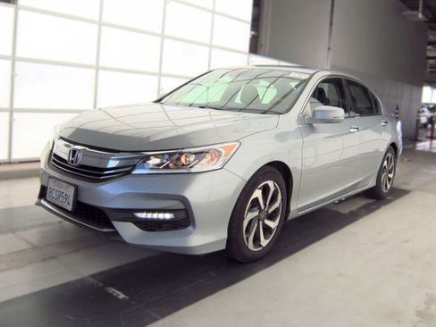 Used 2017 Honda Accord EX-L image 1