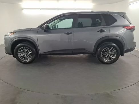 Used 2026 Nissan Rogue S FWD image 5