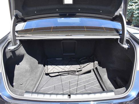 Used 2024 BMW 740i xDrive AWD/4WD image 8