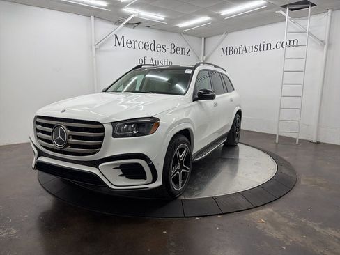 New 2026 Mercedes-Benz GLS 450 4MATIC image 3