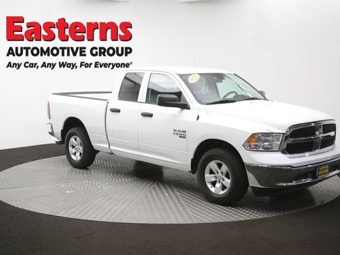 Used 2024 RAM 1500 Classic SLT AWD/4WD image 47