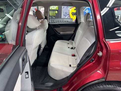 Used 2014 Subaru Forester 2.5i image 13