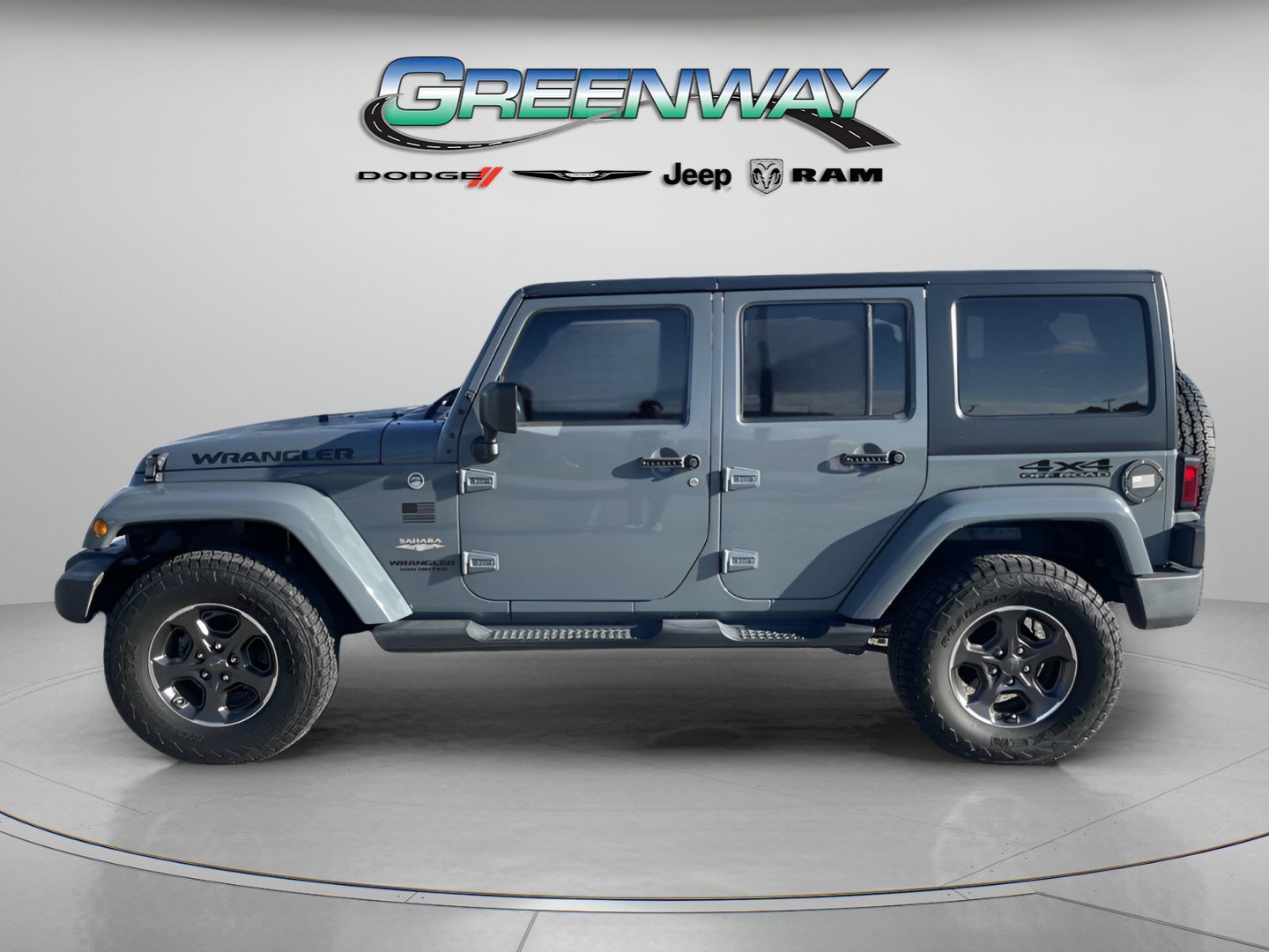 Used 2015 Jeep Wrangler Unlimited Sahara AWD/4WD image 2