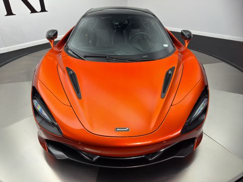 Used 2020 McLaren 720S Spider RWD image 19