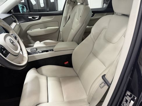 Used 2023 Volvo XC60 B5 Plus w/ Protection Package Premier FWD image 12