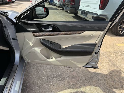 Used 2016 Nissan Maxima Platinum FWD image 11