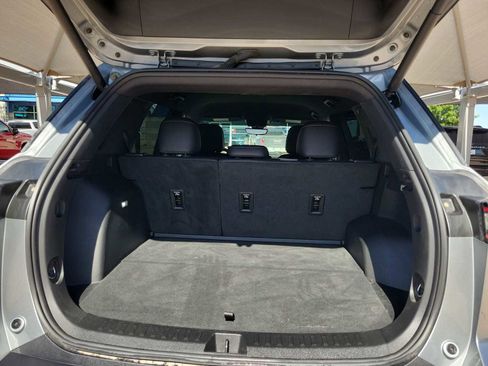 Used 2025 Chevrolet Equinox LT w/ Convenience Package II FWD image 23