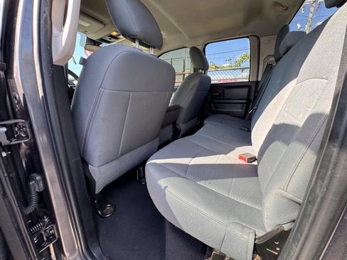 Used 2018 RAM 1500 Express image 12