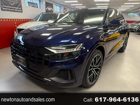 Used 2022 Audi Q8 Prestige w/ Prestige Package AWD/4WD image 1