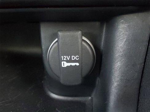 Used 2023 Dodge Charger SXT image 22