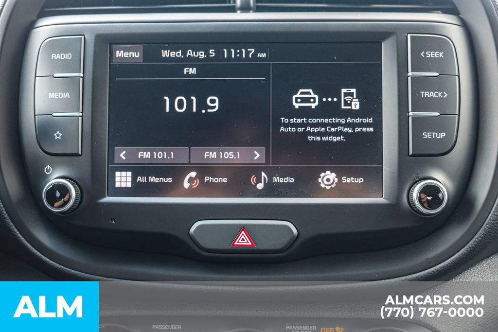 Used 2025 Kia Soul LX w/ LX Technology Package FWD image 36