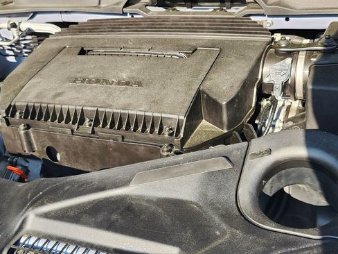 Used 2023 Honda Pilot Touring image 10