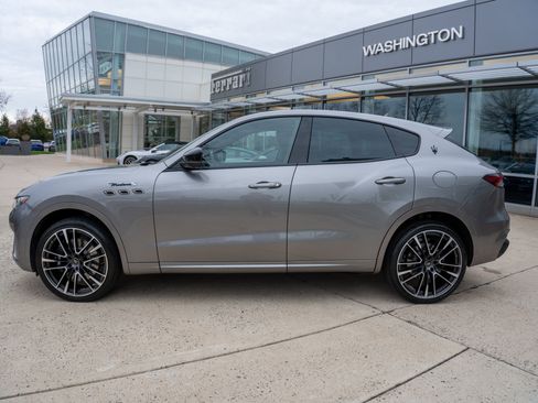 Used 2022 Maserati Levante Modena S AWD/4WD image 2