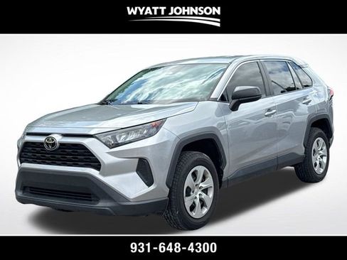 Used 2022 Toyota RAV4 LE AWD/4WD image 1