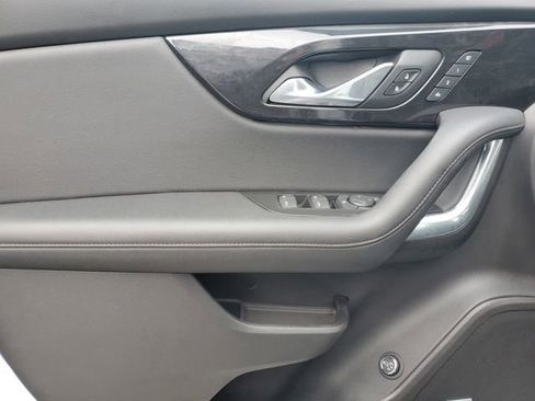 Certified 2019 Chevrolet Blazer Premier w/ Sun and Wheels Package image 20