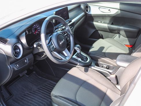 Used 2023 Kia Forte LXS FWD image 19