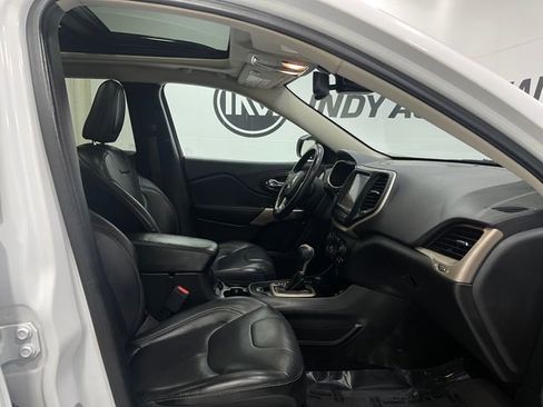 Used 2018 Jeep Cherokee Limited w/ Technology Group image 33