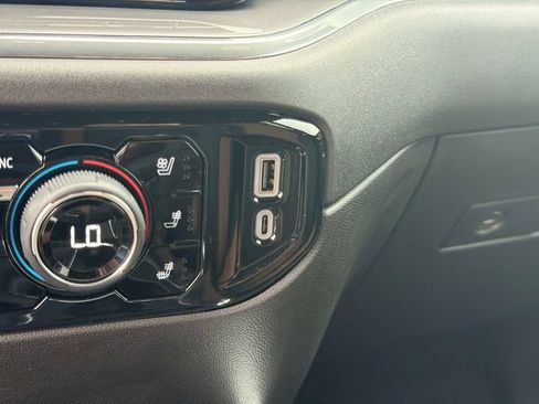 Used 2024 Chevrolet Silverado 1500 High Country w/ Technology Package AWD/4WD image 30