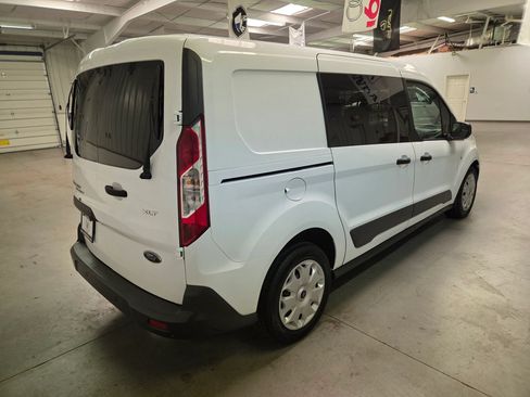 Used 2017 Ford Transit Connect XLT FWD image 8
