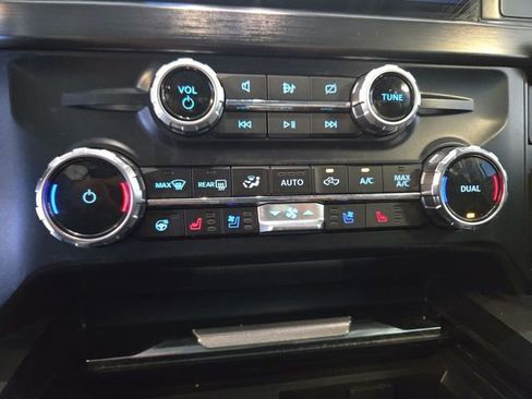 Used 2024 Ford F250 Lariat w/ Lariat Ultimate Package image 19