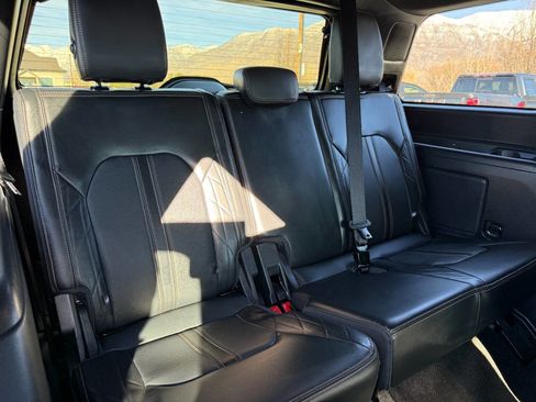 Used 2023 Ford Expedition Platinum image 22
