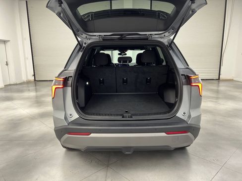 Used 2026 Chevrolet Equinox LT FWD image 24