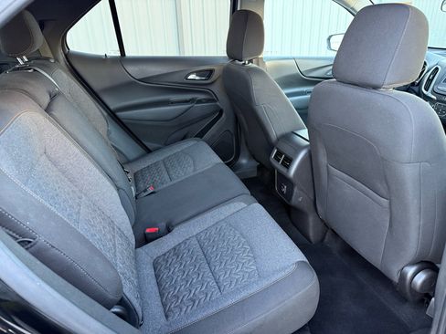 Used 2023 Chevrolet Equinox LT image 32