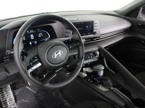 Certified 2026 Hyundai Elantra Sport FWD image 18