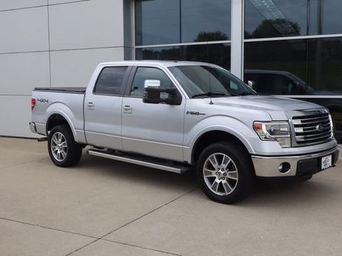 Used 2014 Ford F150 Lariat w/ Equipment Group 502A Luxury AWD/4WD image 2
