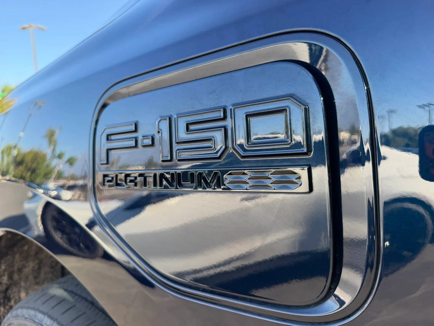 Used 2022 Ford F150 Lightning Platinum AWD/4WD image 34