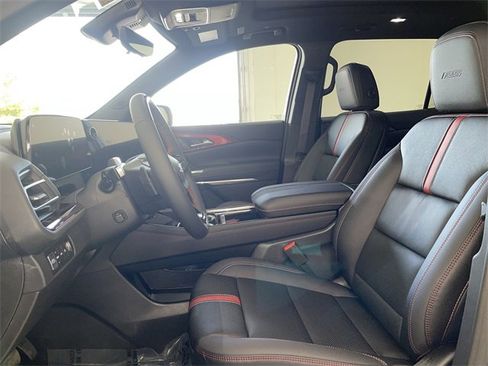 New 2026 Chevrolet Traverse RS image 25