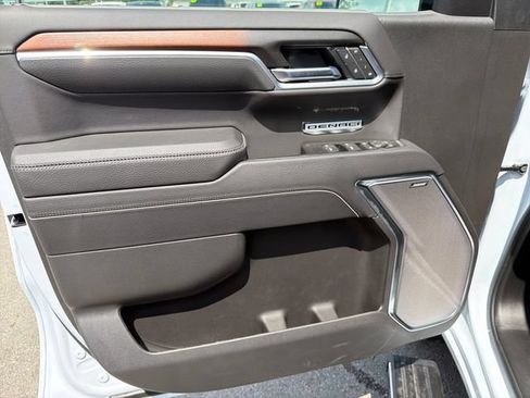 New 2026 GMC Sierra 1500 Denali w/ Denali Reserve Package AWD/4WD image 17