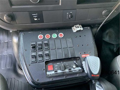 Used 2014 Chevrolet Express 4500 w/ Ambulance Package image 38