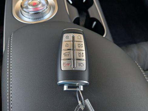 New 2025 Genesis GV70 3.5T Sport w/ Sport Advanced Package image 30