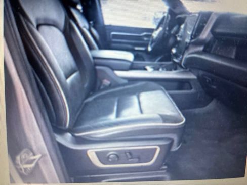 Used 2023 RAM 1500 Laramie AWD/4WD image 8