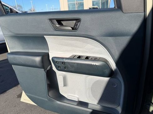 Used 2024 Ford Maverick XLT image 14